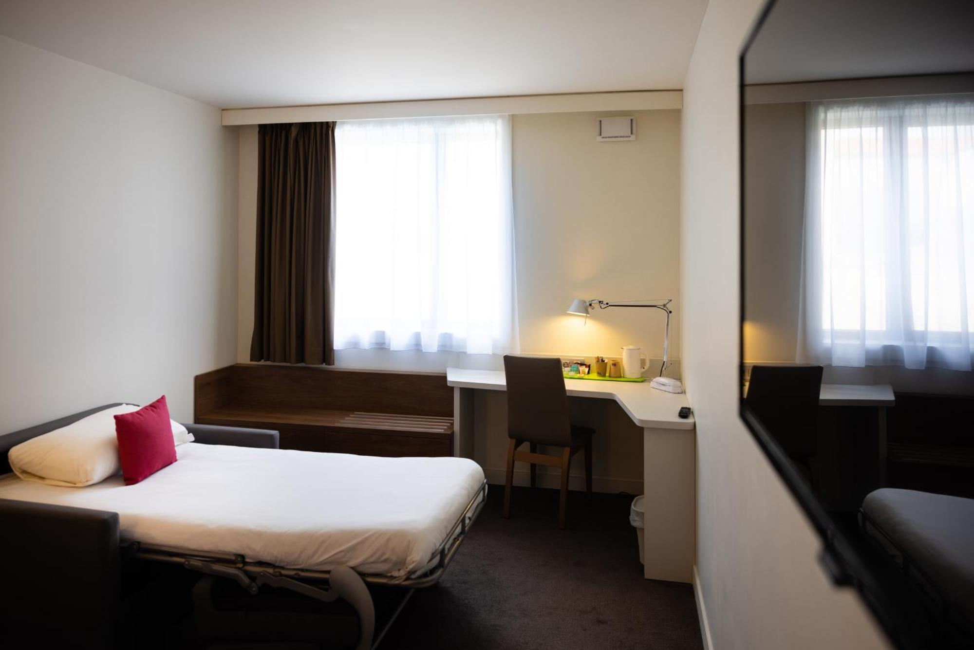 Campanile Limoges Centre - Gare Hotel Bagian luar foto