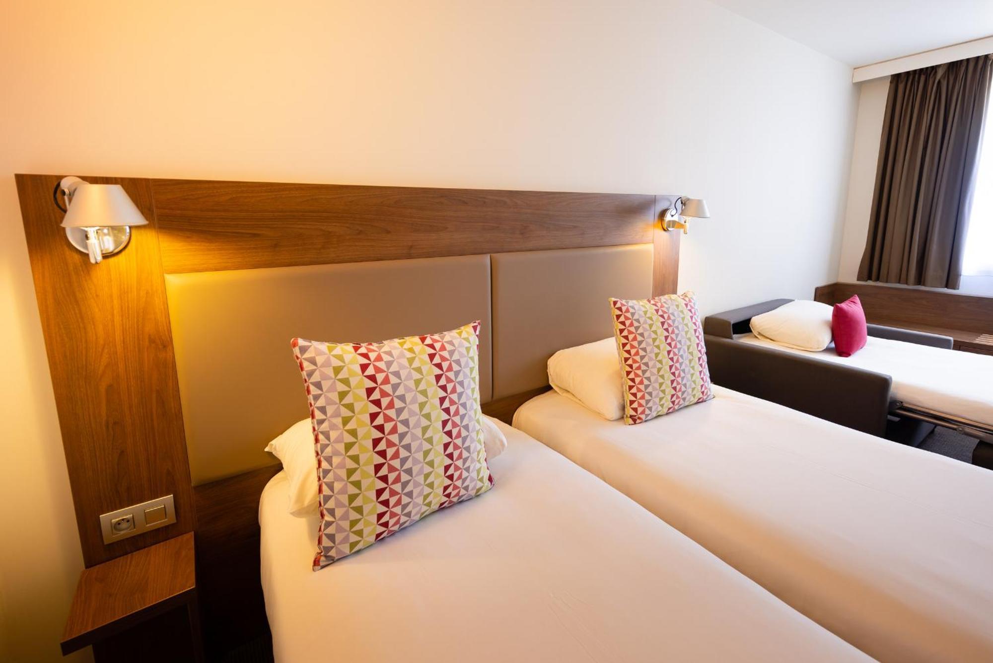 Campanile Limoges Centre - Gare Hotel Bagian luar foto