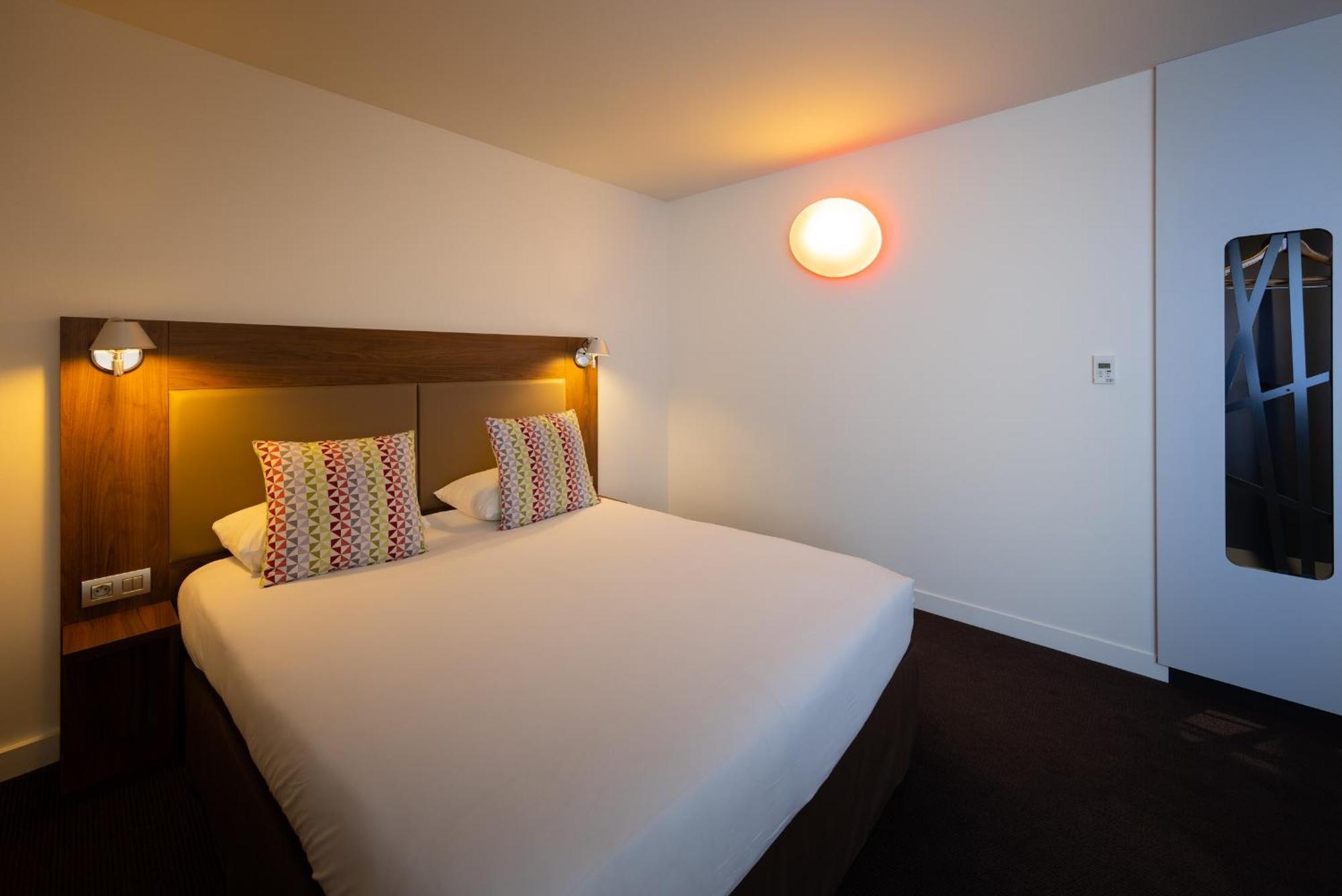 Campanile Limoges Centre - Gare Hotel Bagian luar foto