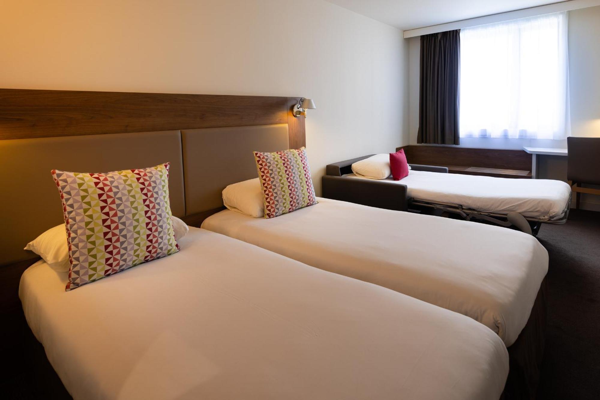 Campanile Limoges Centre - Gare Hotel Bagian luar foto